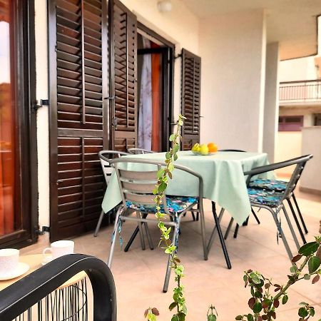 Lovely 3-Bedroom Apartment With Breathtaking View ดูกีรัท ภายนอก รูปภาพ
