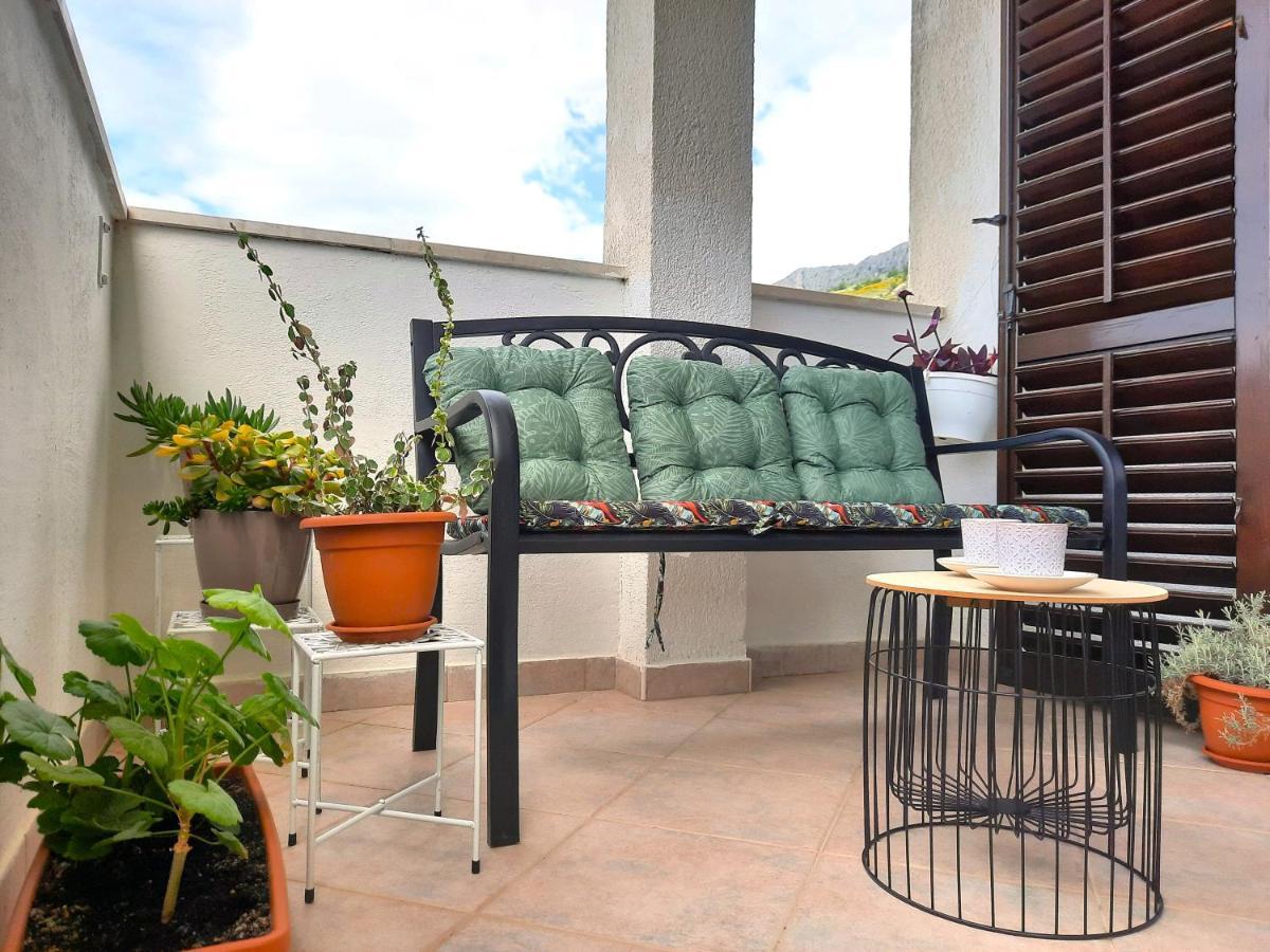 Lovely 3-Bedroom Apartment With Breathtaking View ดูกีรัท ภายนอก รูปภาพ